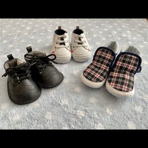 Bundle of 3 Baby Shoes 0-6M